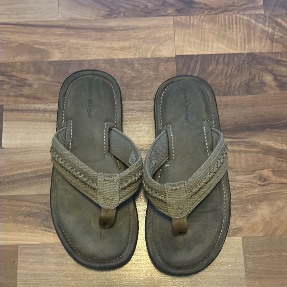 Men's Brown Flip Flops